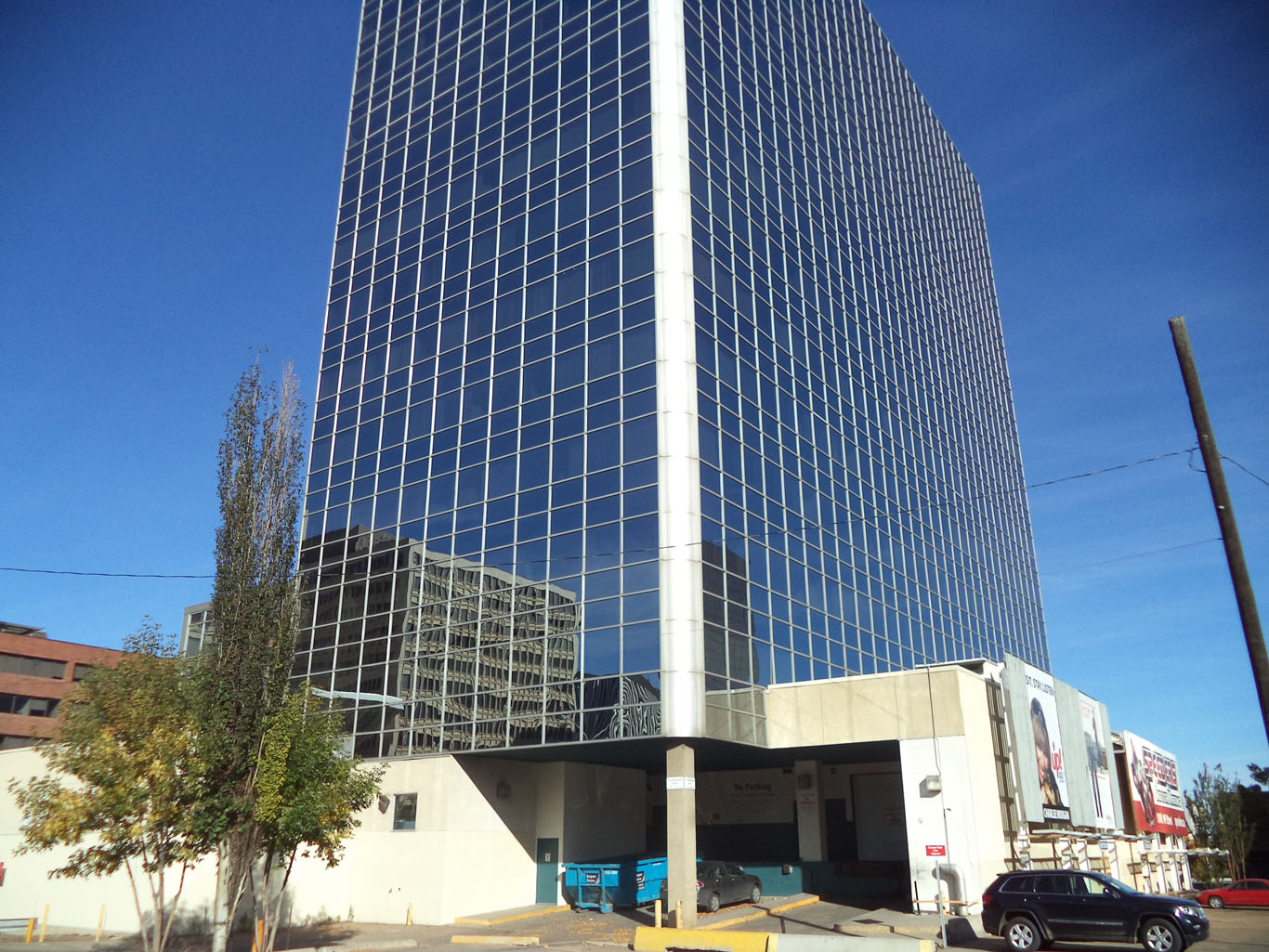 Regus - 10665 Jasper